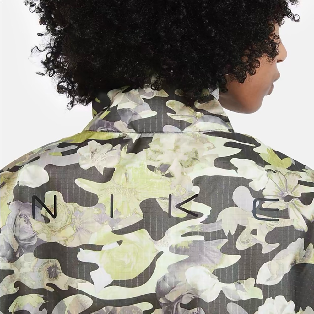 Nike Women’s Oversized Fit Jacket XXL - Picture 11 of 12